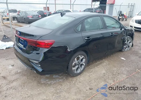 2021 Kia Forte Lxs из США, поврежденный, VIN 3KPF24AD4ME363086